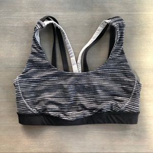 Lululemon athletica sports bra size 6